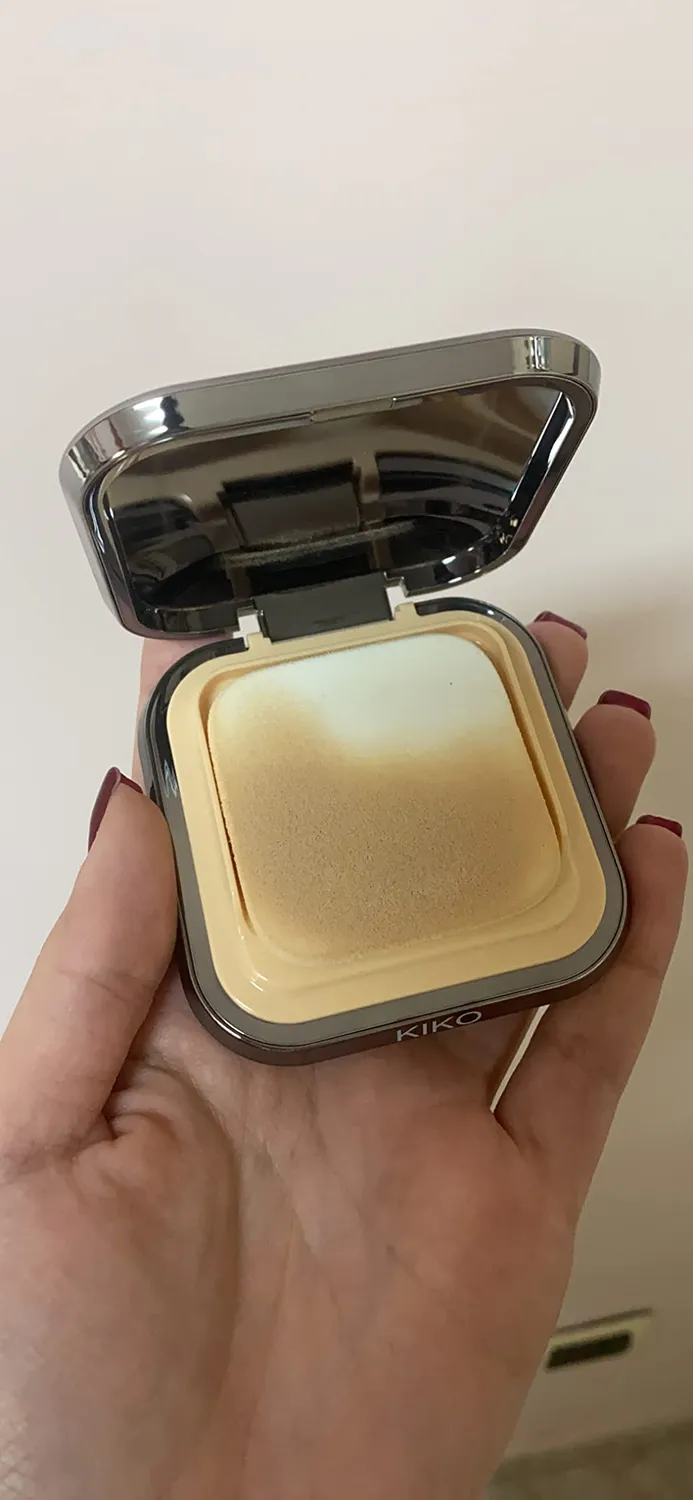 KIKO Weightless Perfection Fondotinta Beige Matte SPF30