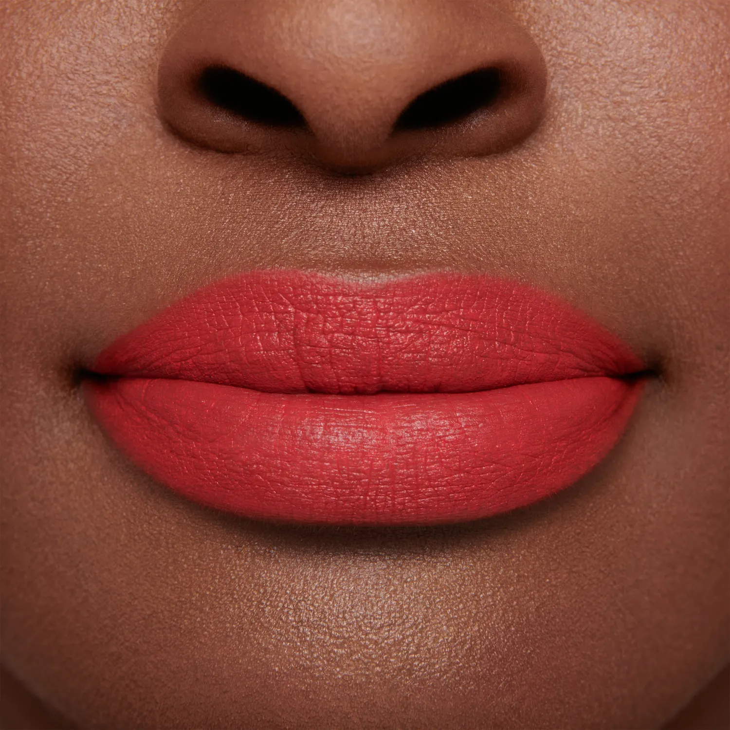 Lisa Eldridge Strawberry Shock rossetto rosso fragola matte