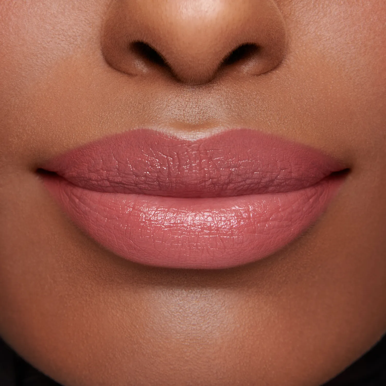 Lisa Eldridge Luxuriously Lucent Spirited Away rossetto satinato