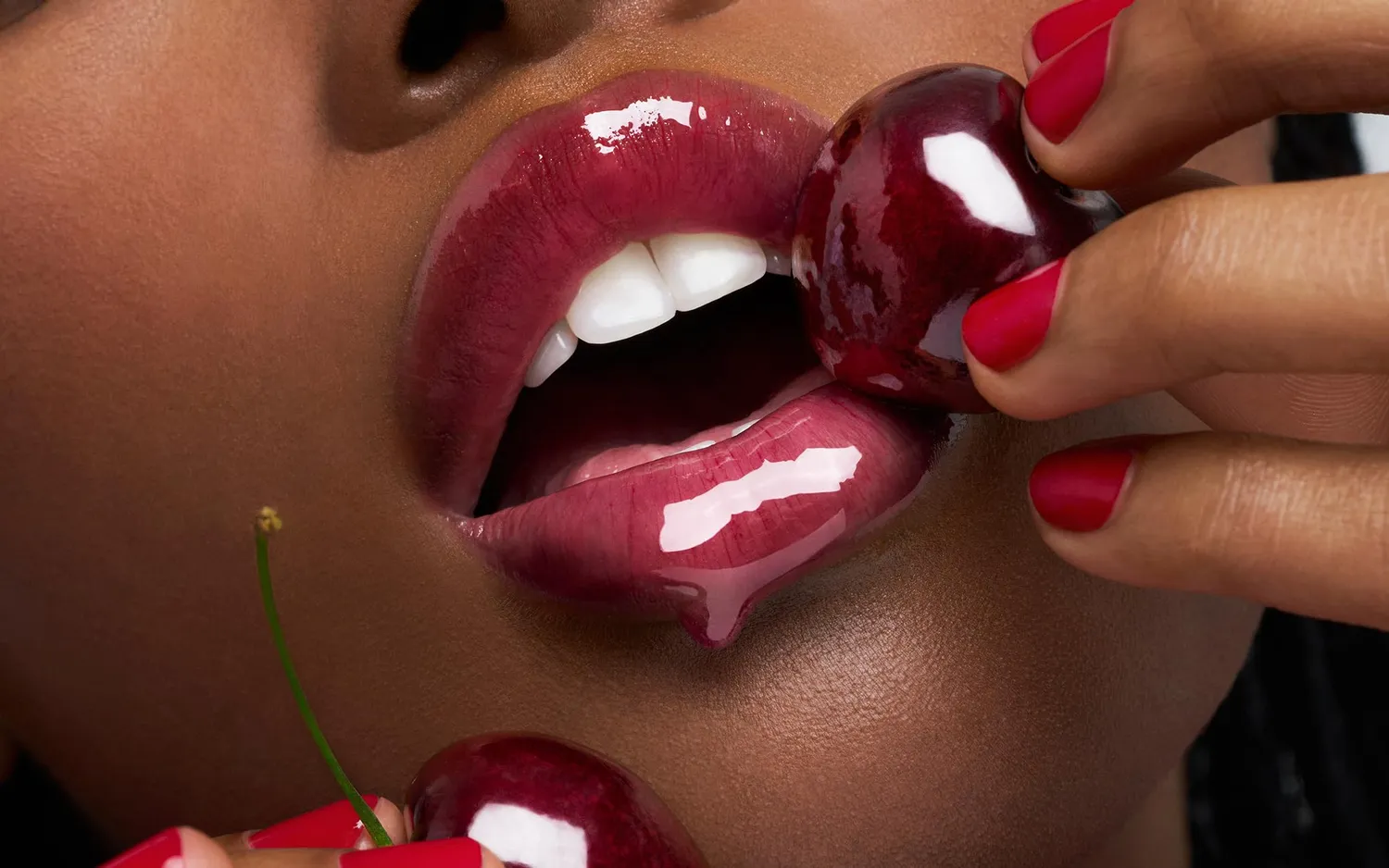 Pupa Pleasure 004 Juicy Cherry lip oil ciliegia