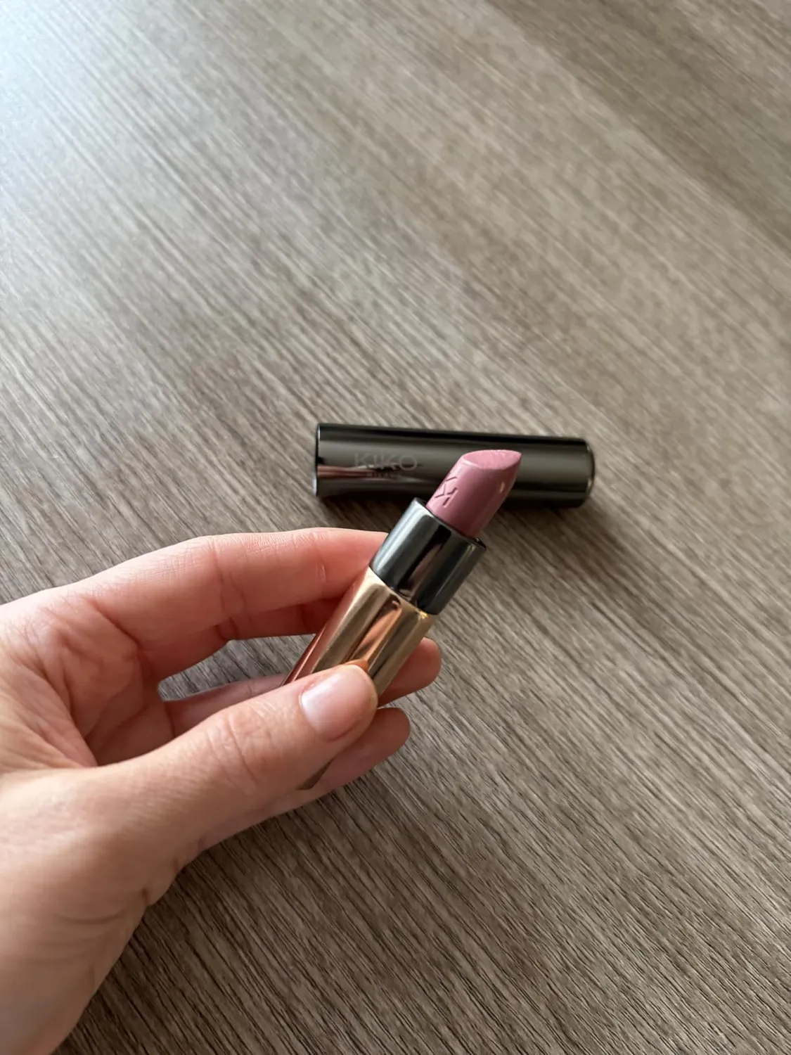 KIKO Gossamer Emotion Creamy Lipstick 101 rossetto 3,5 g Natural Rose