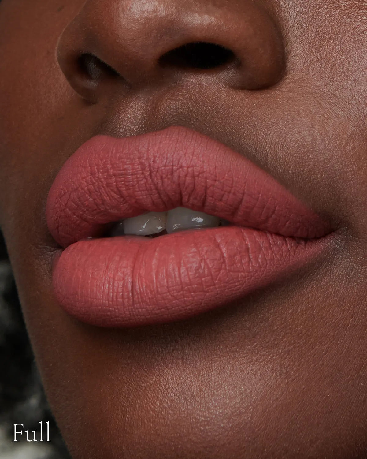 Lisa Eldridge Velveteen Rain rossetto liquido rosa matte