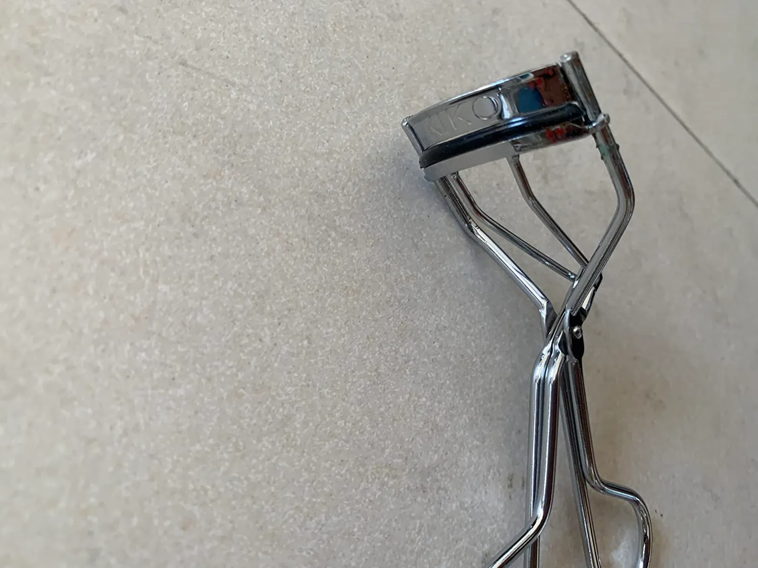 KIKO Eyelash Curler piegaciglia in acciaio