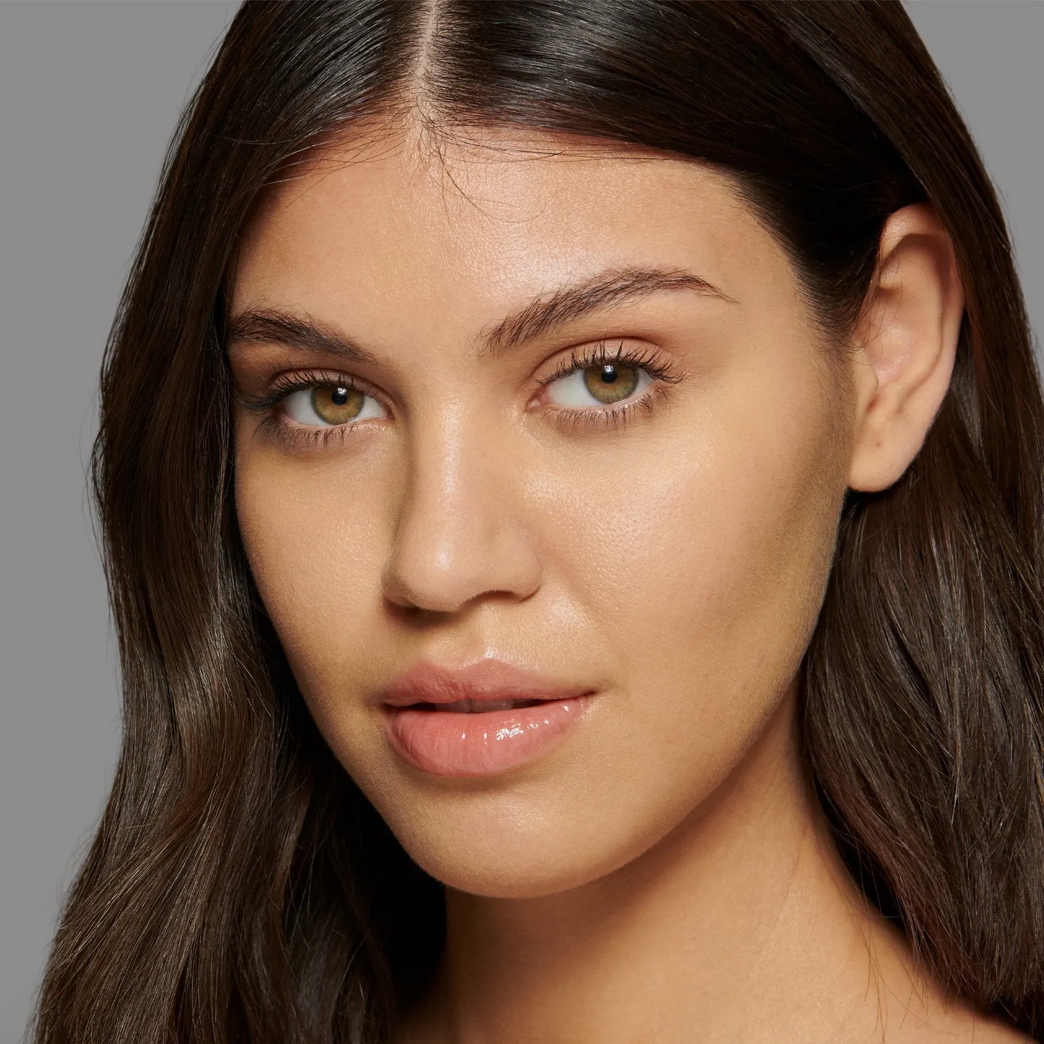Lisa Eldridge The Foundation No.16 fondotinta naturale