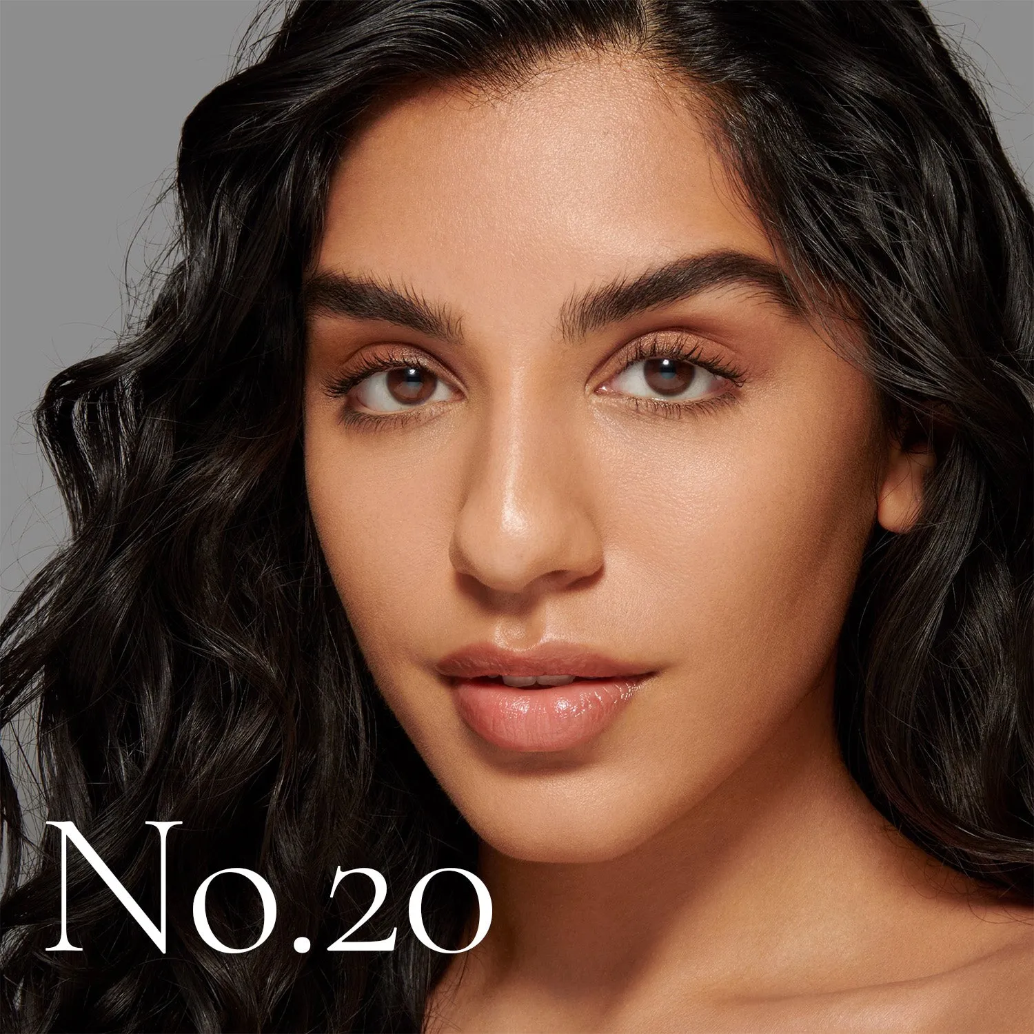 Lisa Eldridge The Foundation No.20 fondotinta media coprenza