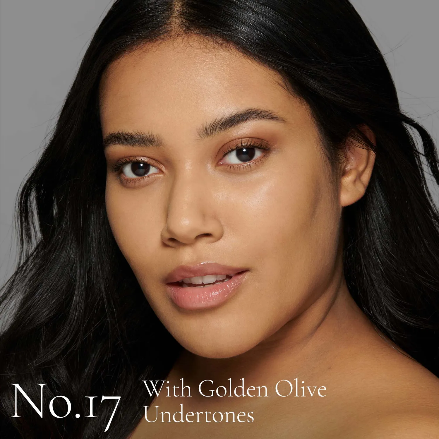 Lisa Eldridge The Foundation fondotinta No.17 media dorata