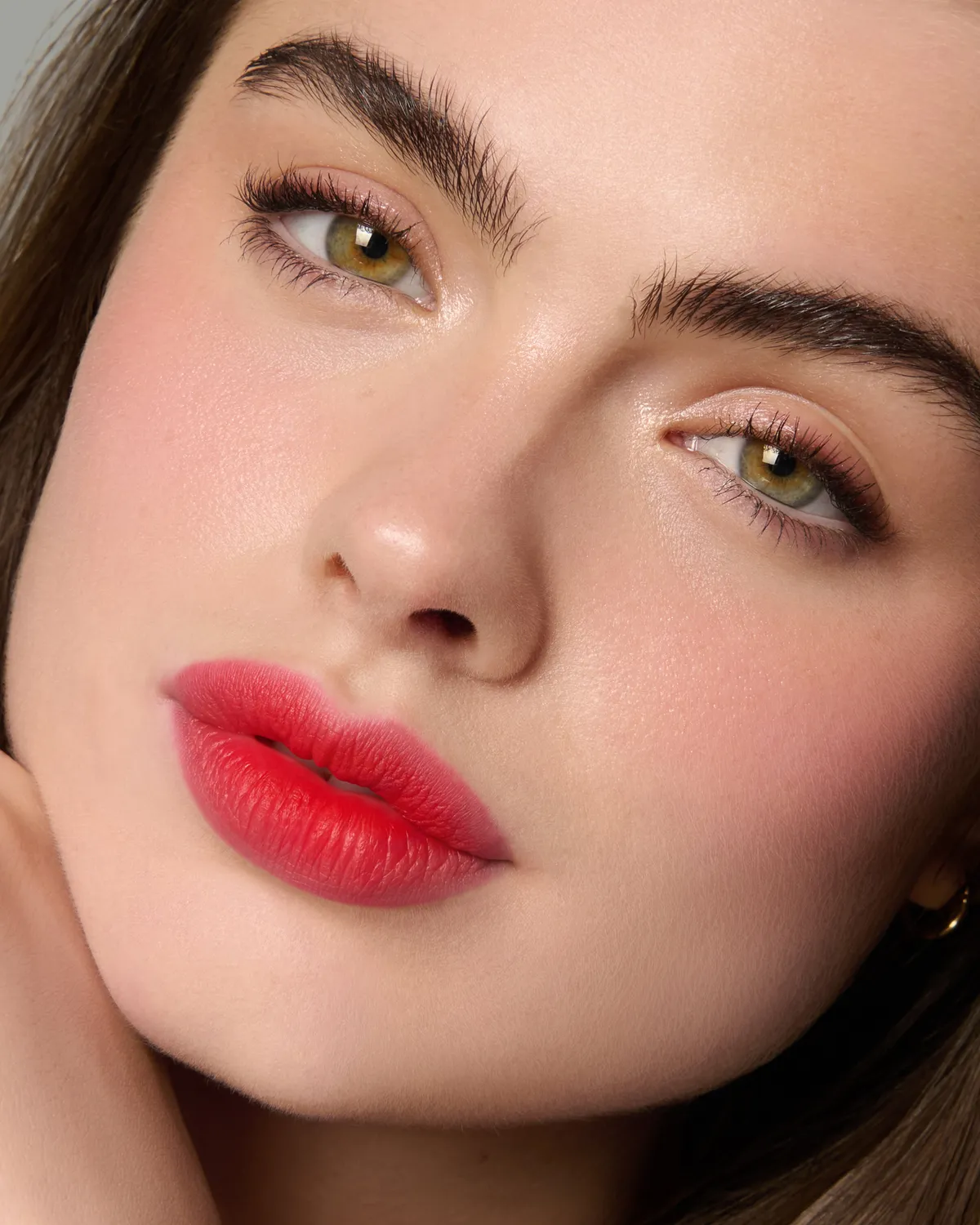 Lisa Eldridge Velveteen Strawberry Blonde rossetto liquido rosso