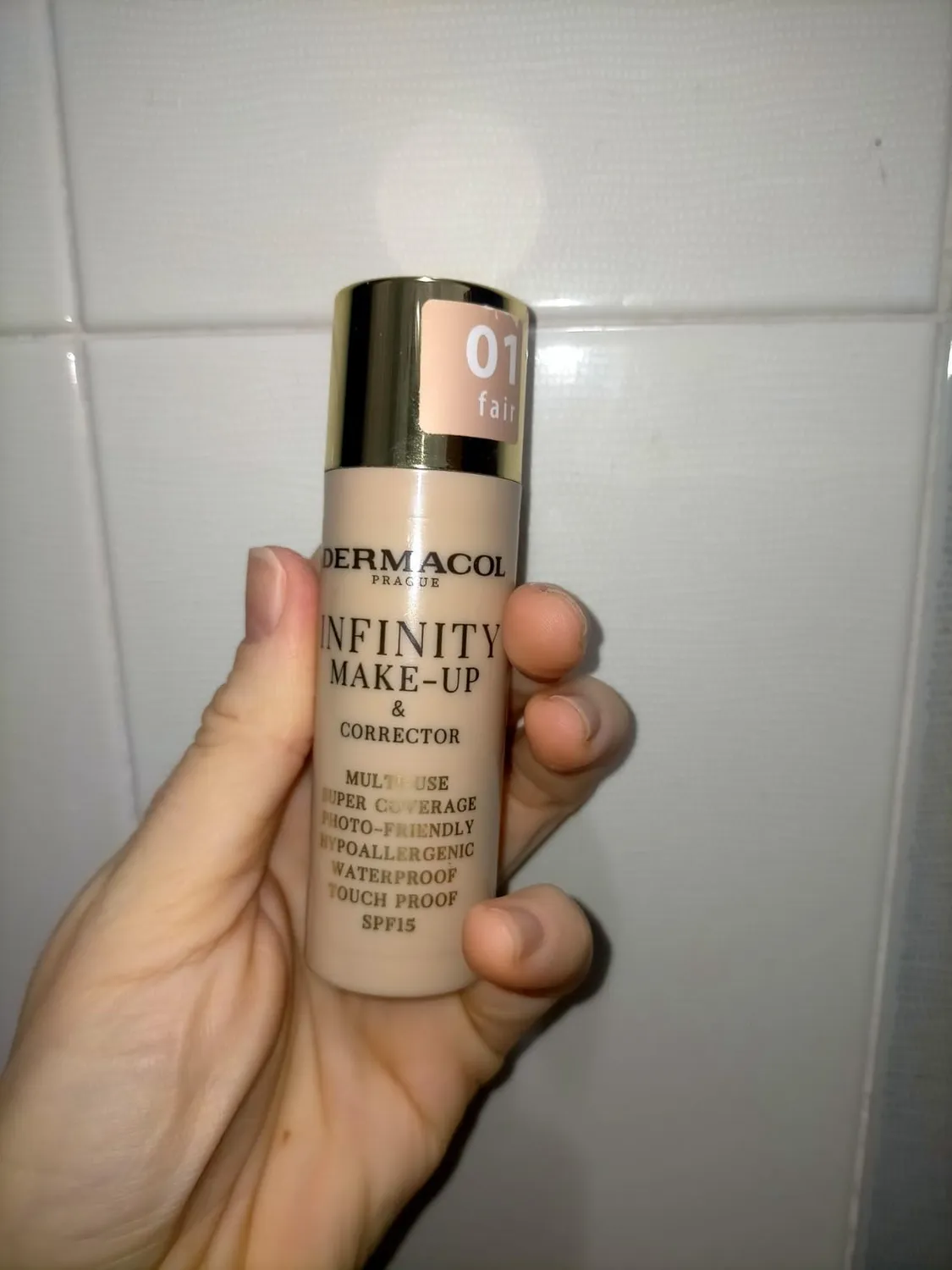 Dermacol Invisible cipria fissante trasparente 13 g no.1 opaca