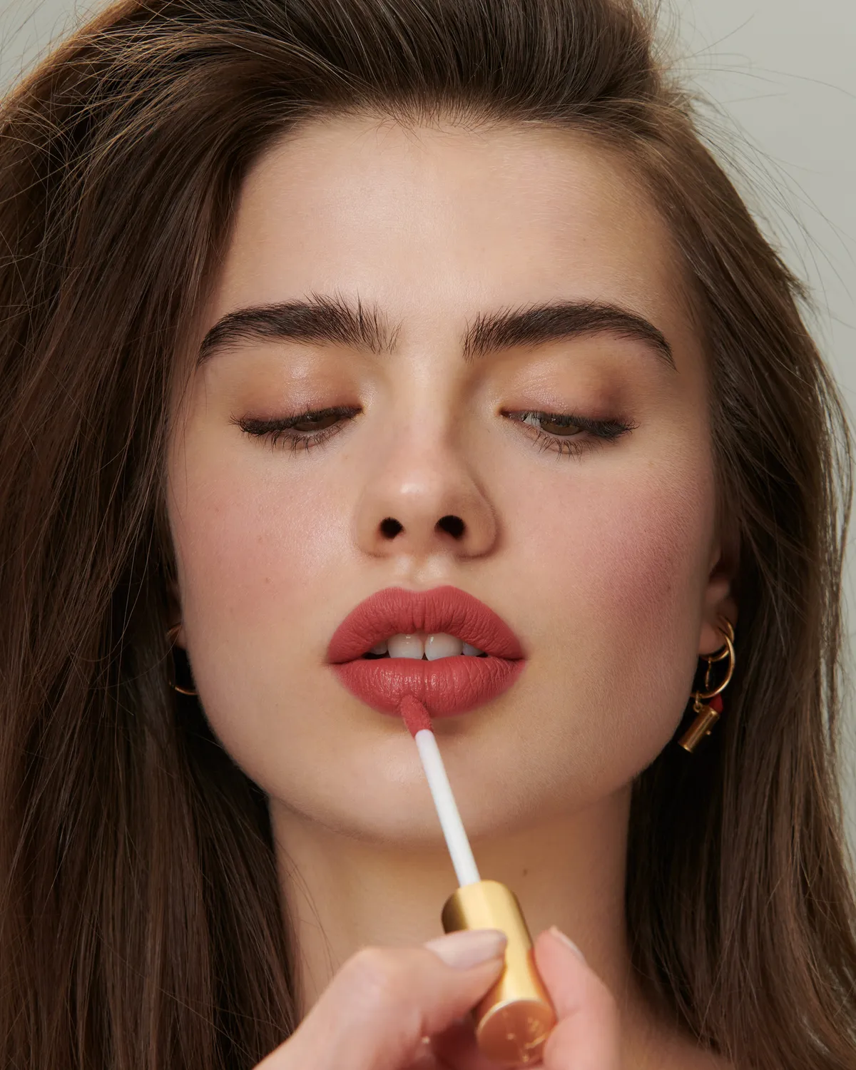 Lisa Eldridge Velveteen Rain rossetto liquido rosa matte
