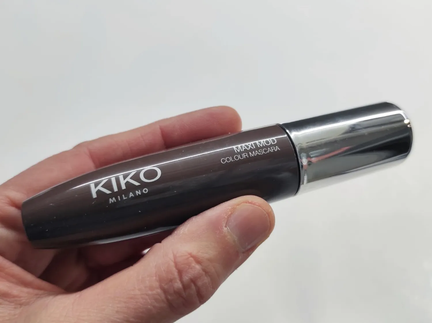 KIKO Milano Maxi Mod Colour 01 Electric Blue mascara volume 10 h