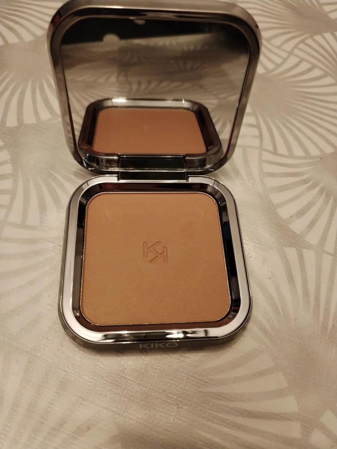 KIKO Milano Radiant Touch 101 terra abbronzante effetto luminoso