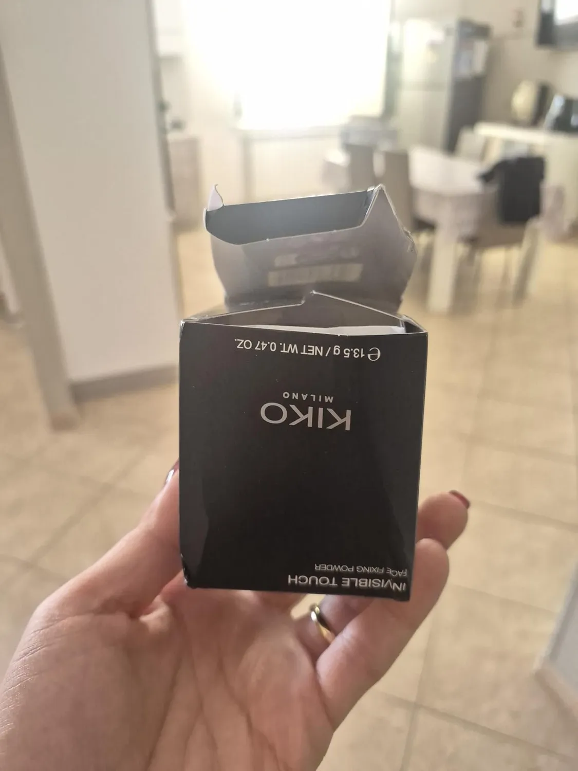 KIKO Invisible Touch Fixing Powder cipria viso opacizzante trasparente