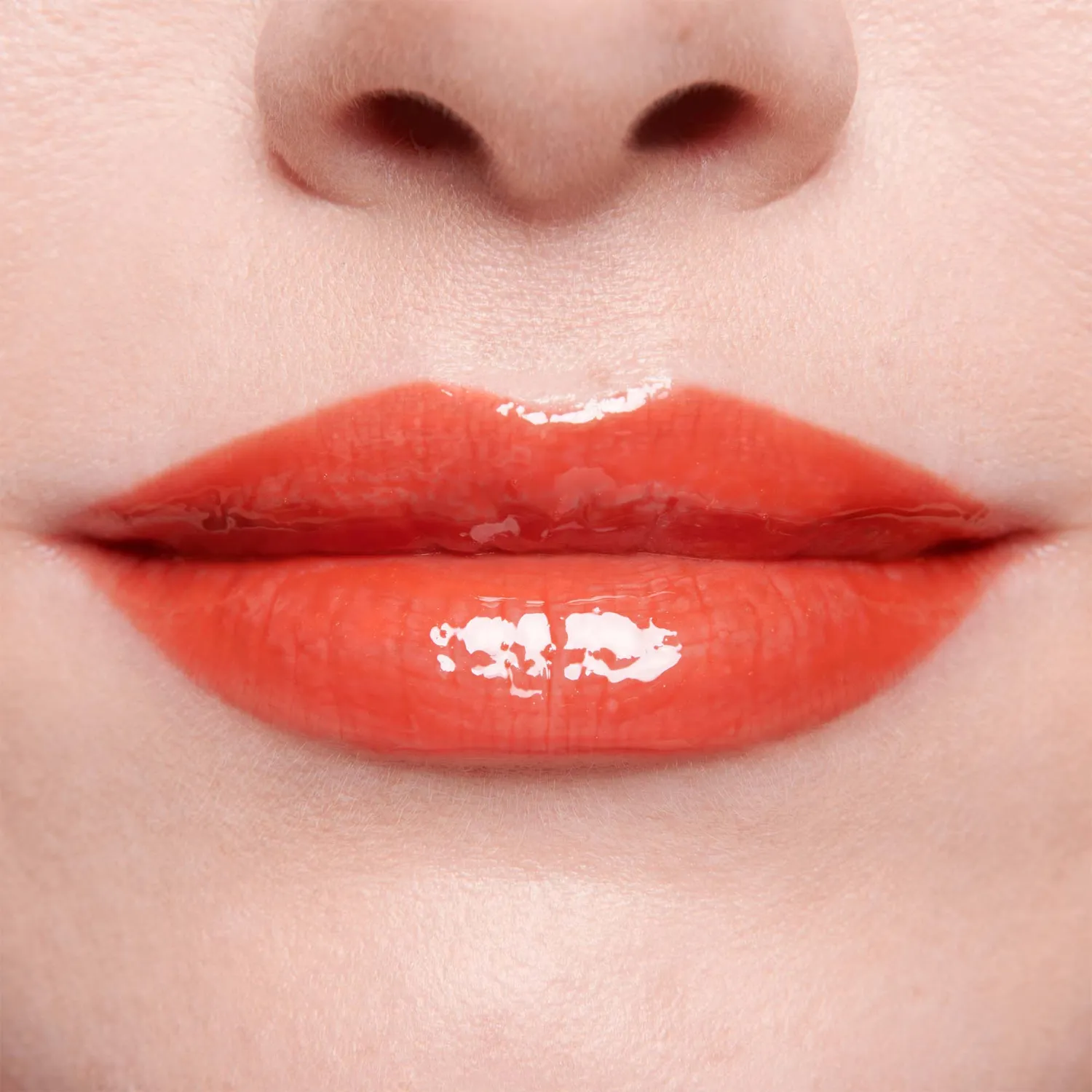 Lisa Eldridge Gloss Embrace Dragon lucidalabbra rosso aranciato