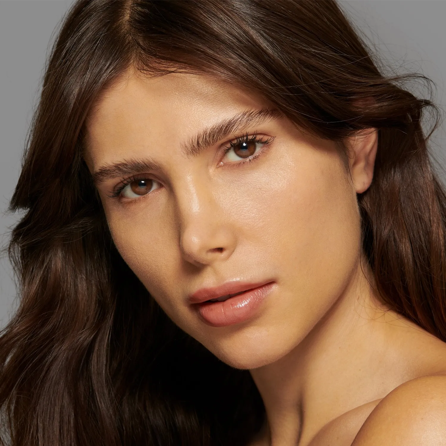 Lisa Eldridge The Foundation No.16 fondotinta naturale