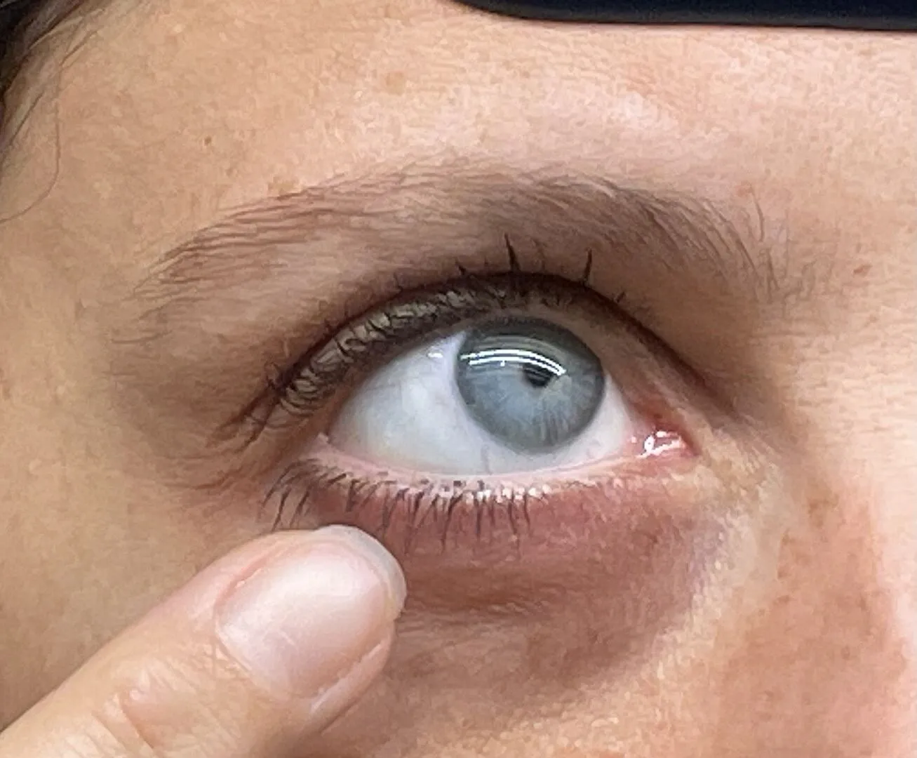 Victoria Beckham Beauty Vast Lash mascara volumizzante 12 ore