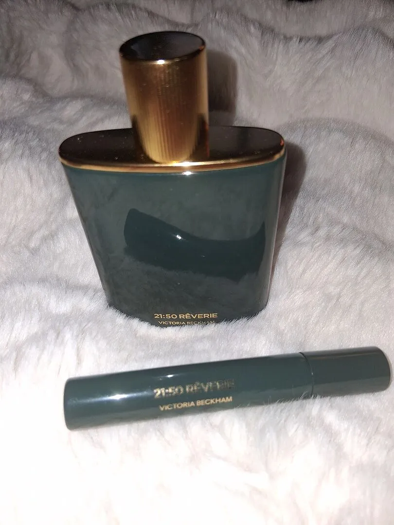 Victoria Beckham 21:50 Rêverie eau de parfum 50 ml + crema mani ambrato