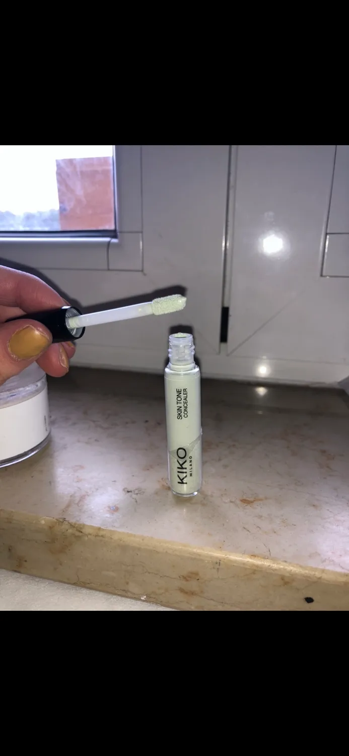 KIKO Skin Tone Concealer 04 Pesca Fluido