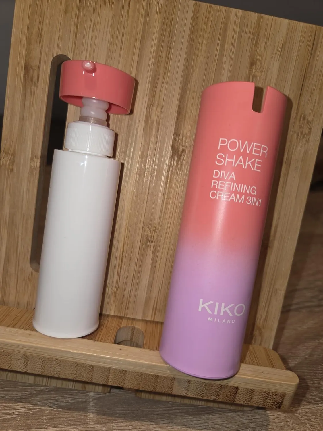 KIKO Milano Power Shake Diva Refining Cream 3in1 crema viso illuminante