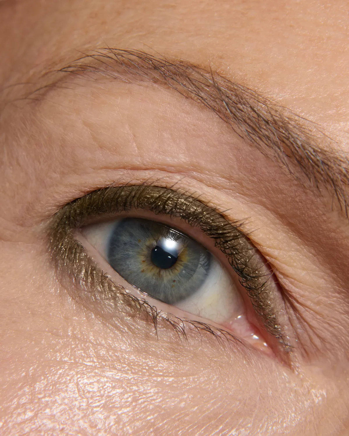 Lisa Eldridge Seamless Glide Matita Occhi Enigmatic Olive Verde