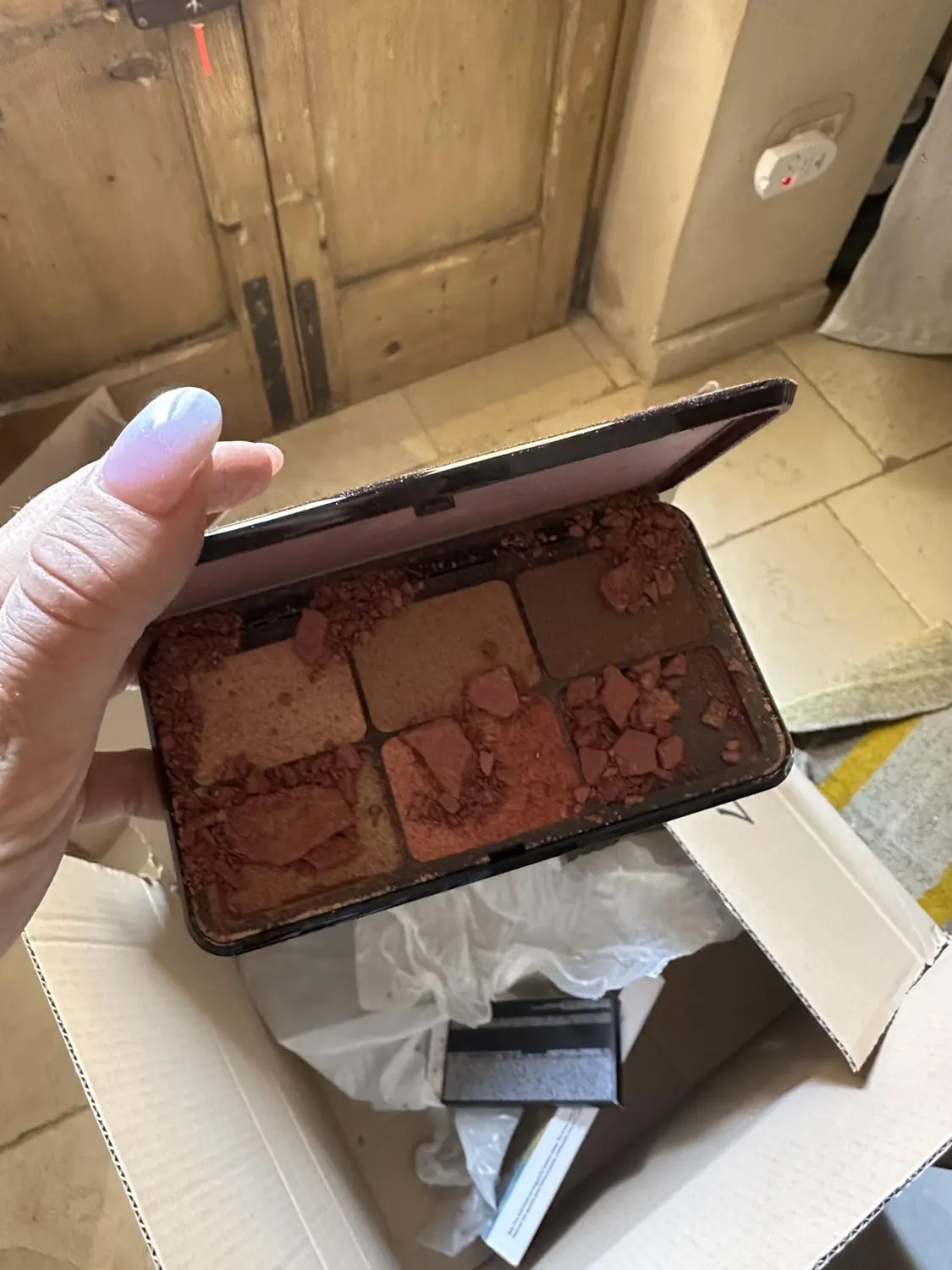 KIKO Irresistible Total Look Palette viso Light Medium 6 polveri