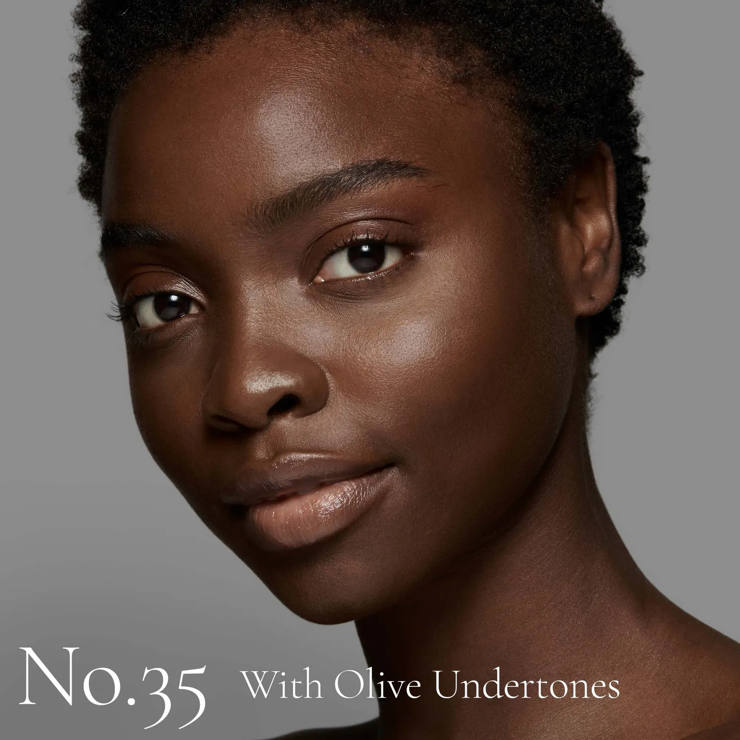 Lisa Eldridge The Foundation fondotinta No.35 profonda oliva