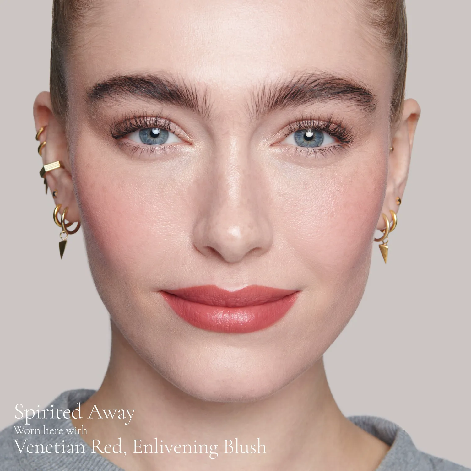 Lisa Eldridge Luxuriously Lucent Spirited Away rossetto satinato