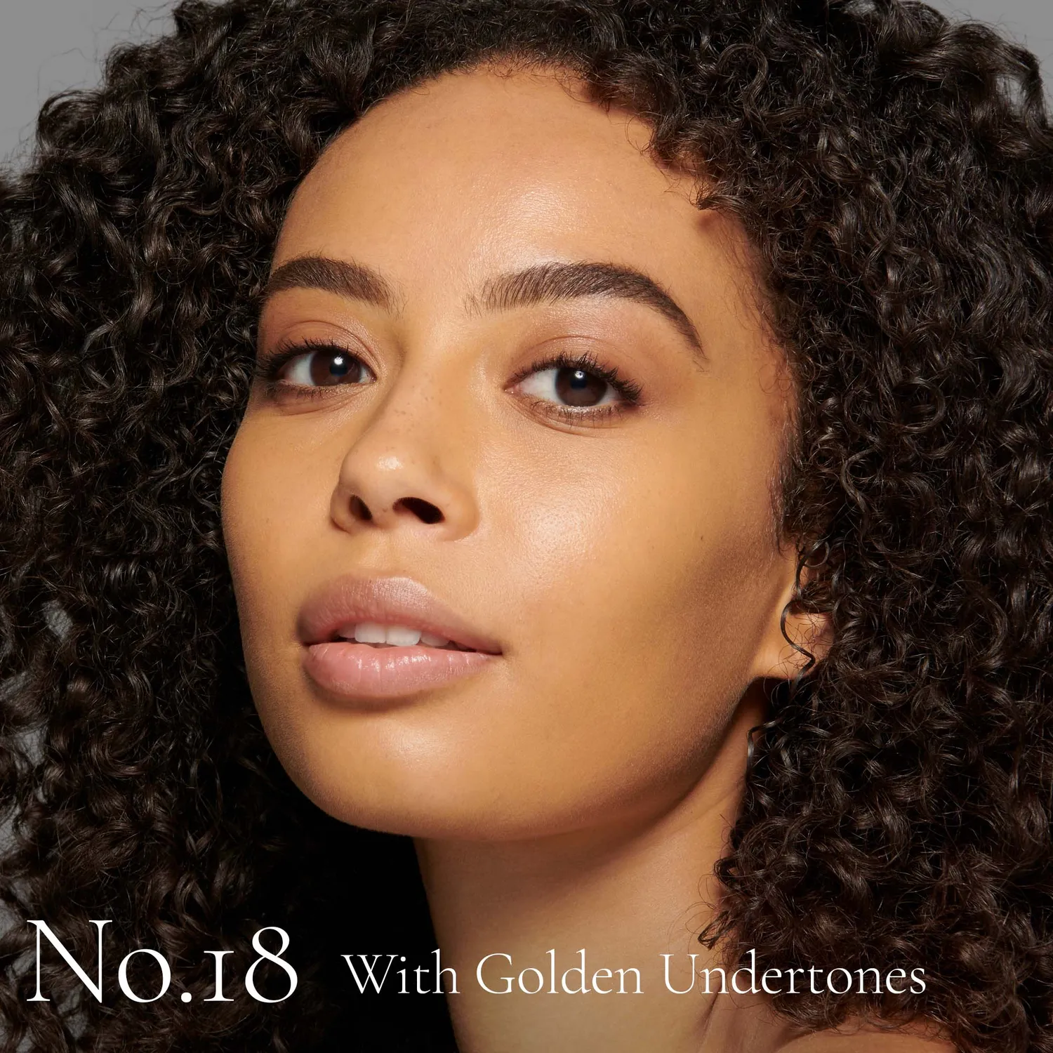 Lisa Eldridge The Foundation Shade No. 18 fondotinta dorato medio