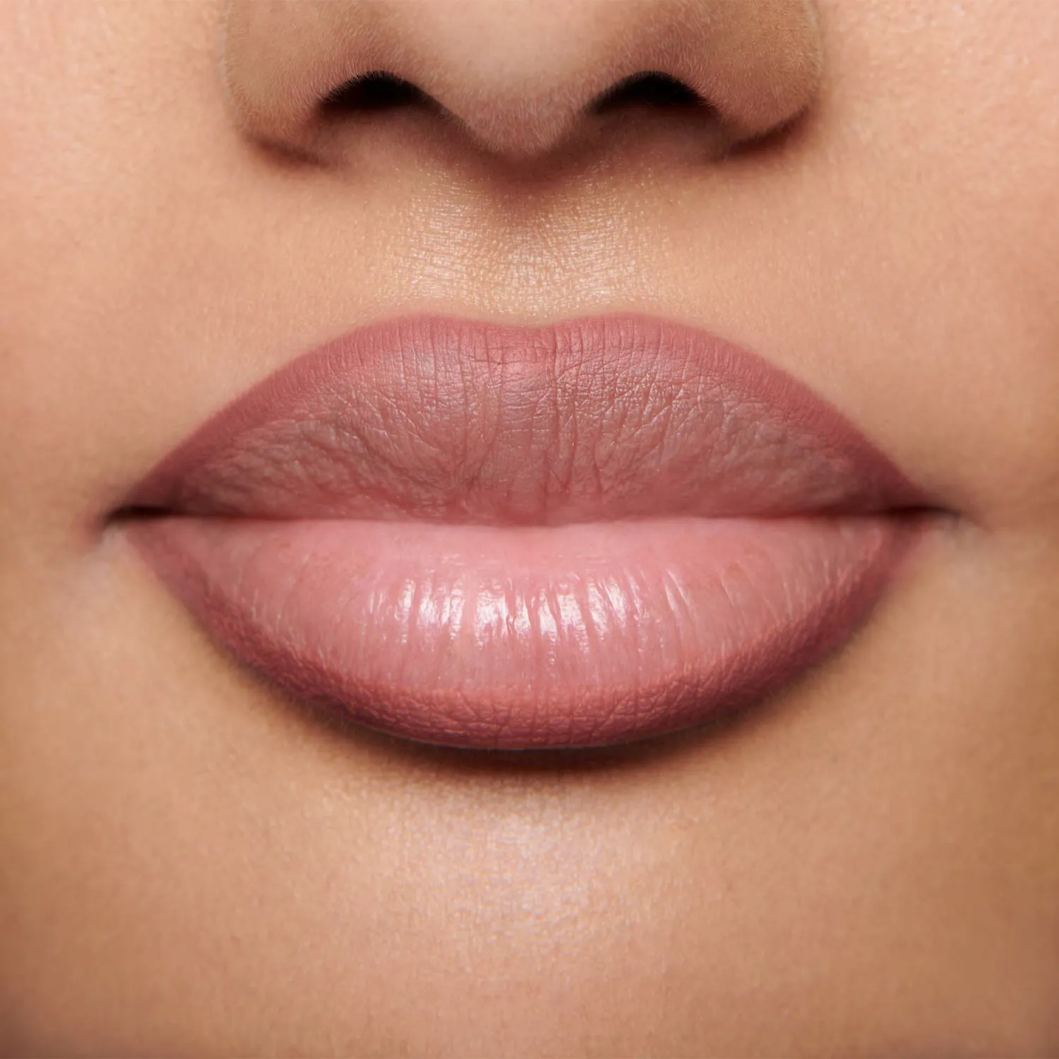 Lisa Eldridge Enhance and Define Matita Labbra Muse gel