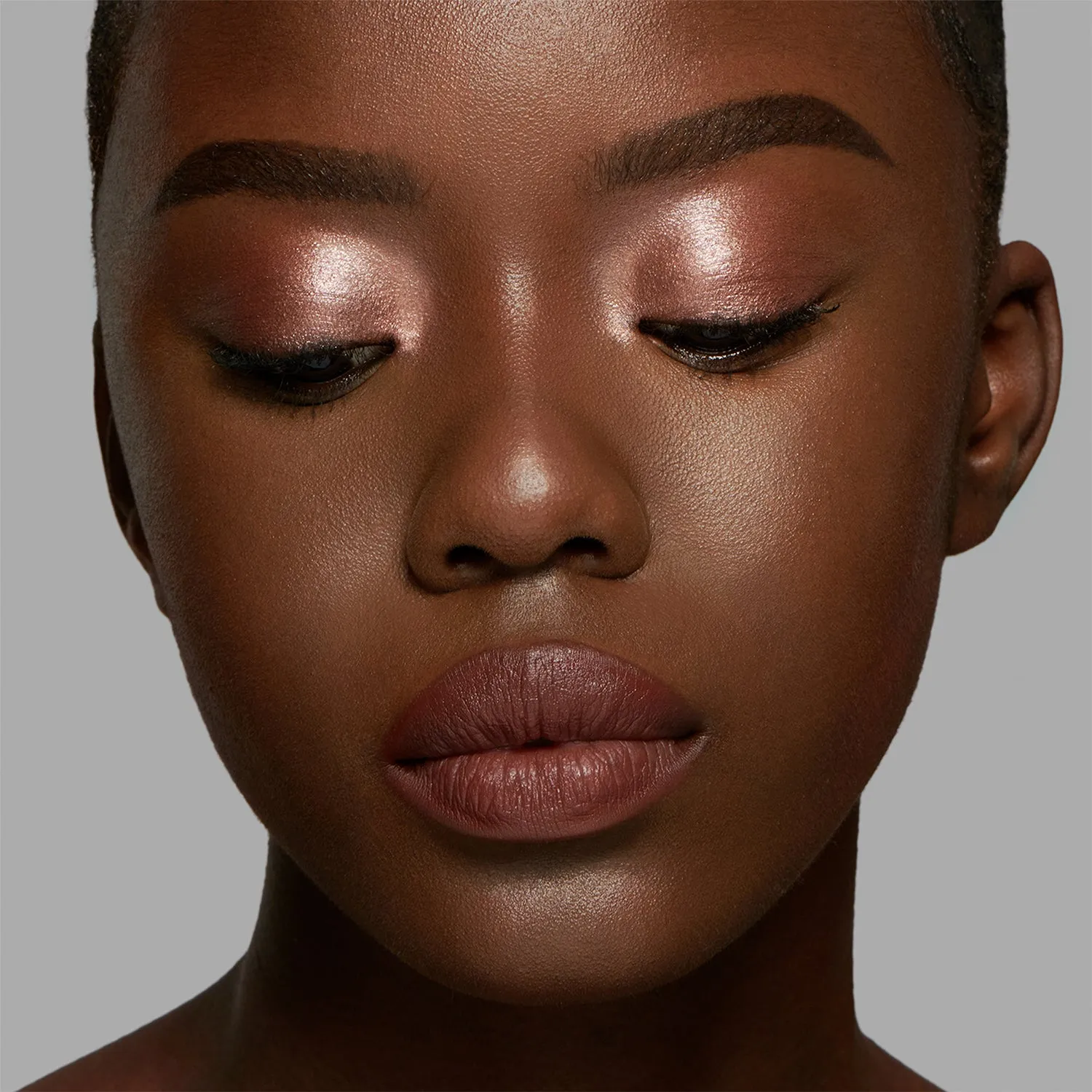 Lisa Eldridge Liquid Lurex Ombretto Liquido Anjelica Taupe