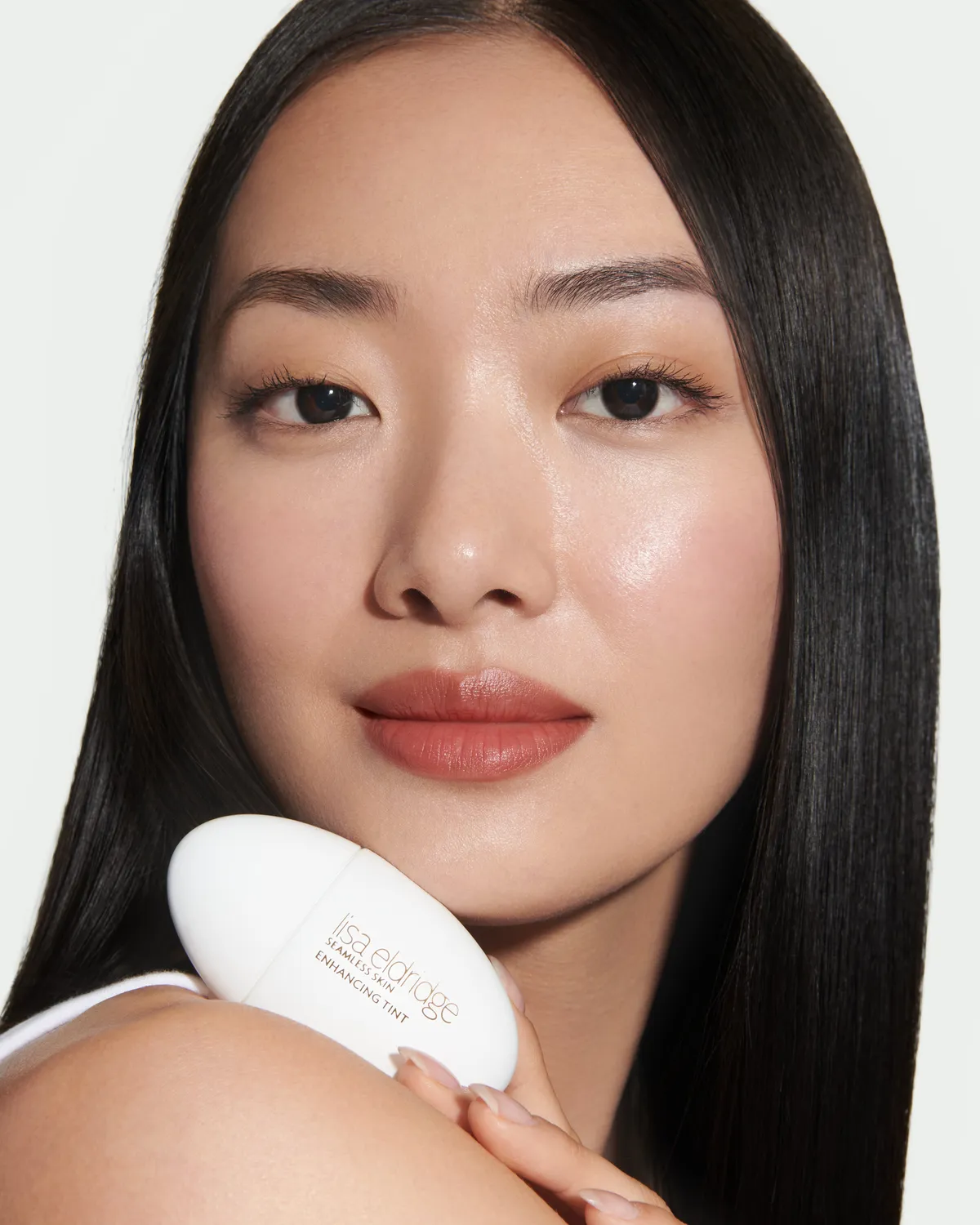 Lisa Eldridge Seamless Skin Tint Fondotinta T6 Coprenza Leggera