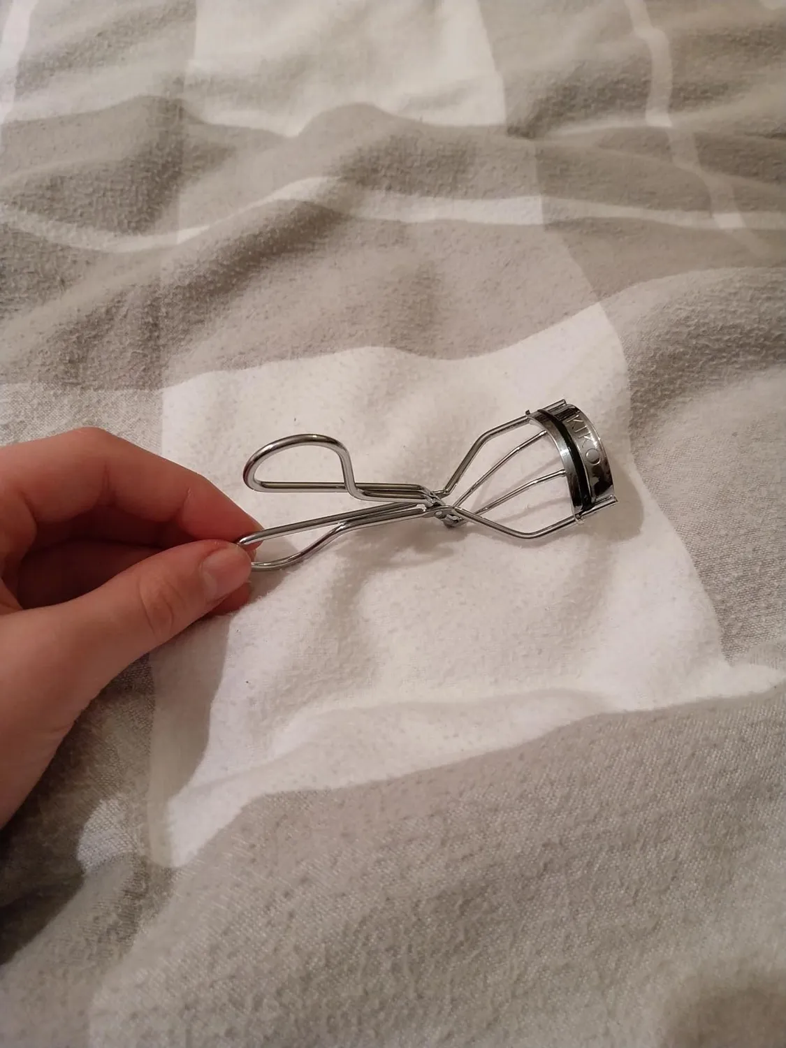 KIKO Eyelash Curler piegaciglia in acciaio