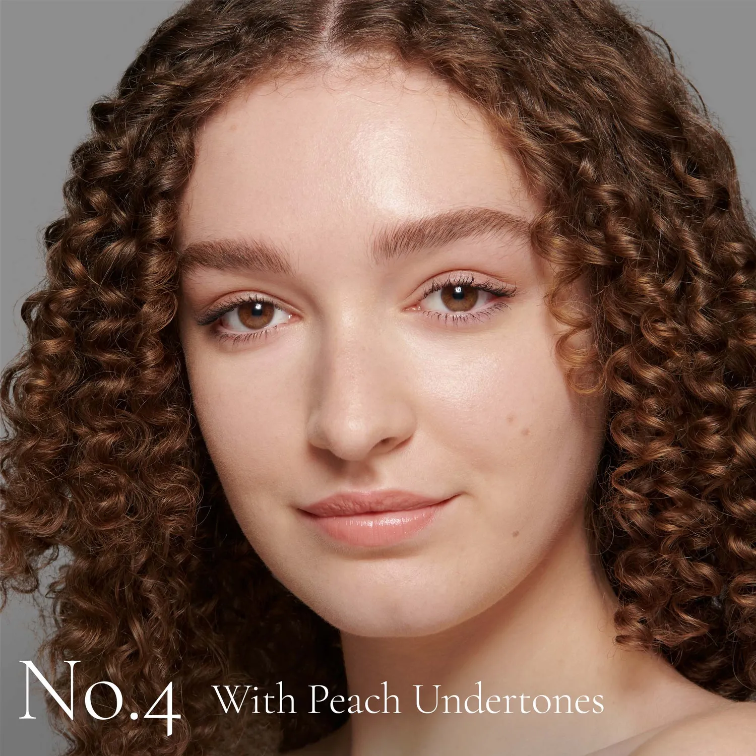 Lisa Eldridge The Foundation Shade No. 4 fondotinta pesca chiaro