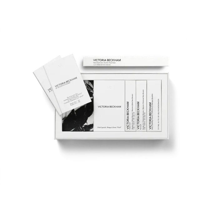 Victoria Beckham Discovery Volume I cofanetto con matita Cinnamon
