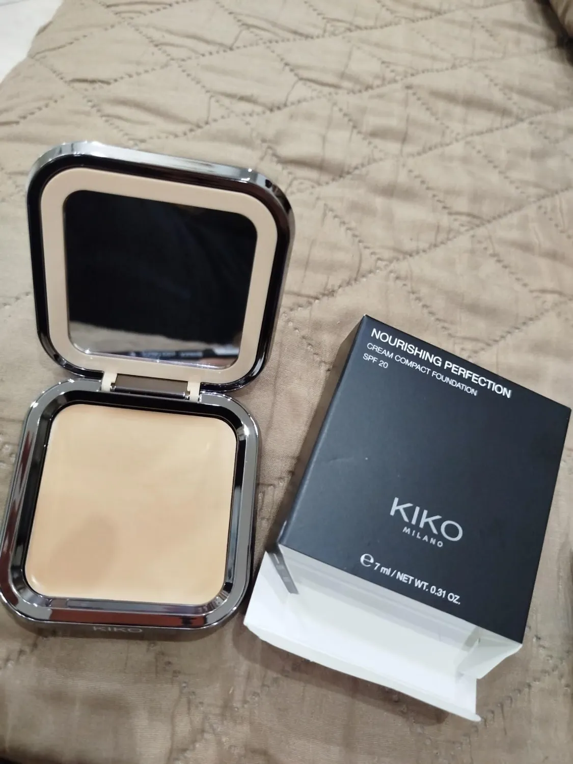 KIKO Milano Nourishing Perfection fondotinta compatto N130