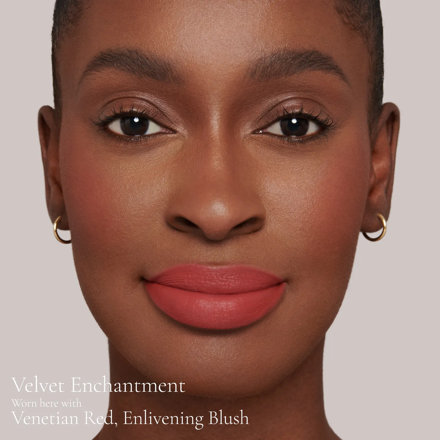 Lisa Eldridge True Velvet Lip Colour rossetto Velvet Enchantment rosso
