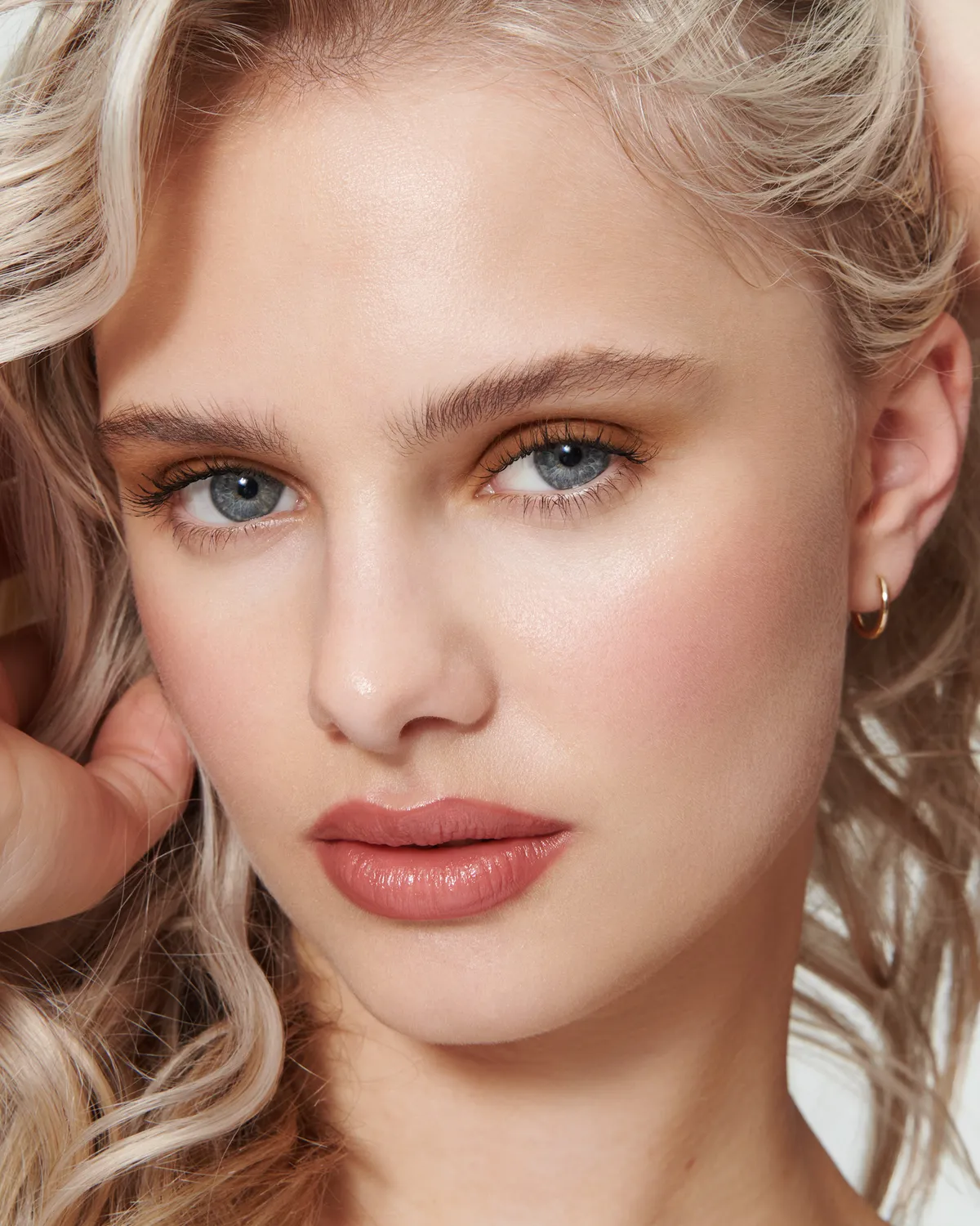 Lisa Eldridge Liquid Silk Gaia ombretto liquido opaco