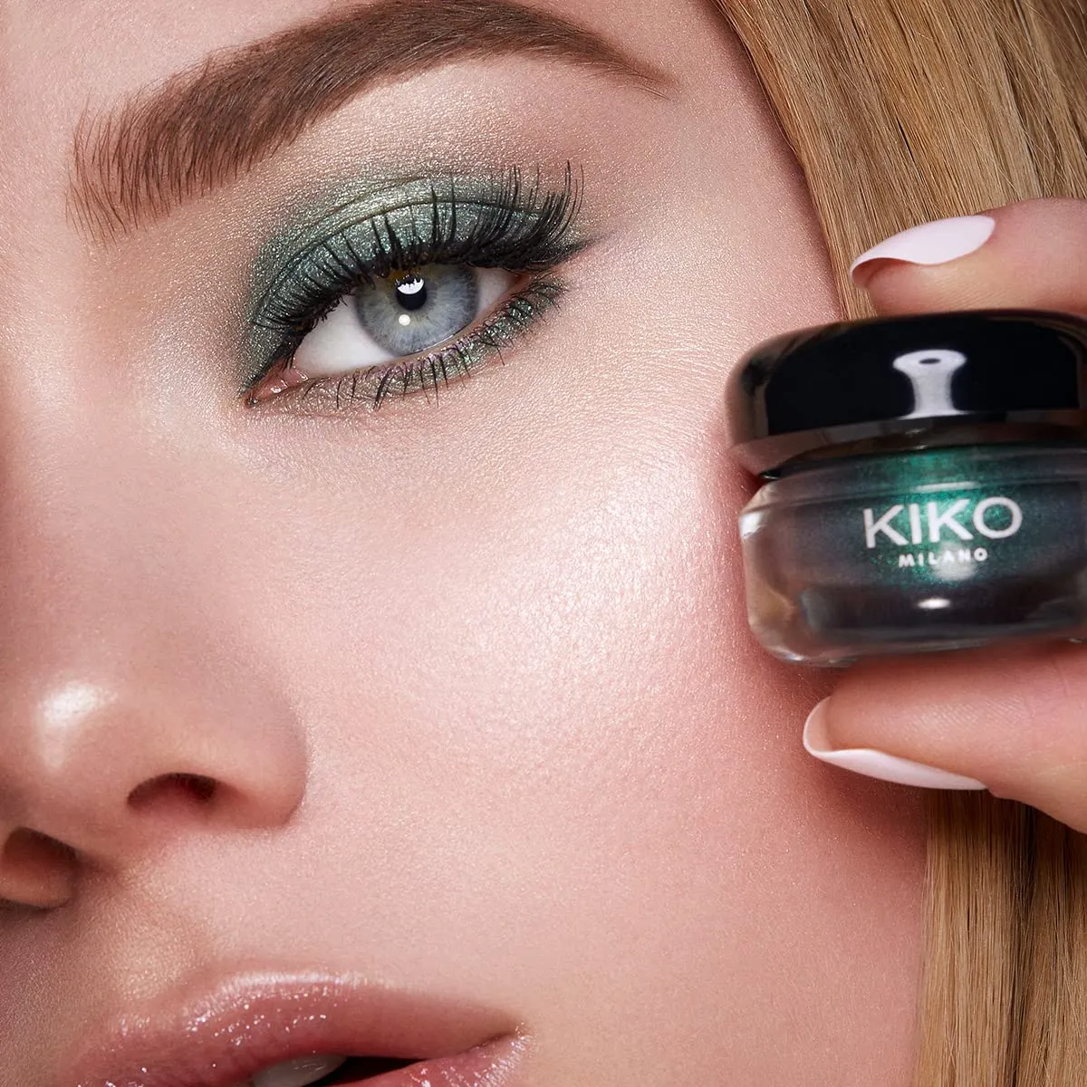 KIKO Lasting Mousse Eyeshadow 06 ombretto Green Teal 4,5 ml