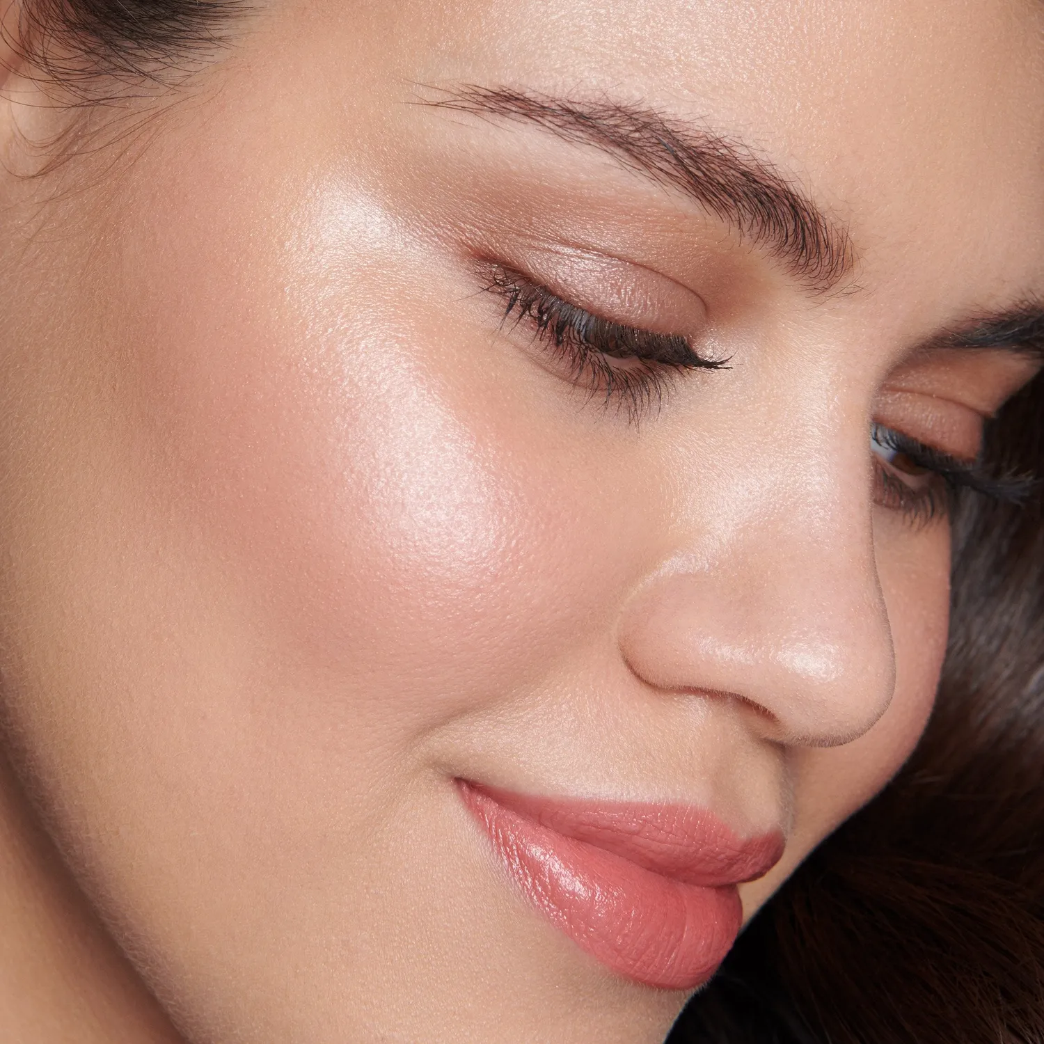 Lisa Eldridge Elevated Glow Celestial Fire illuminante liquido