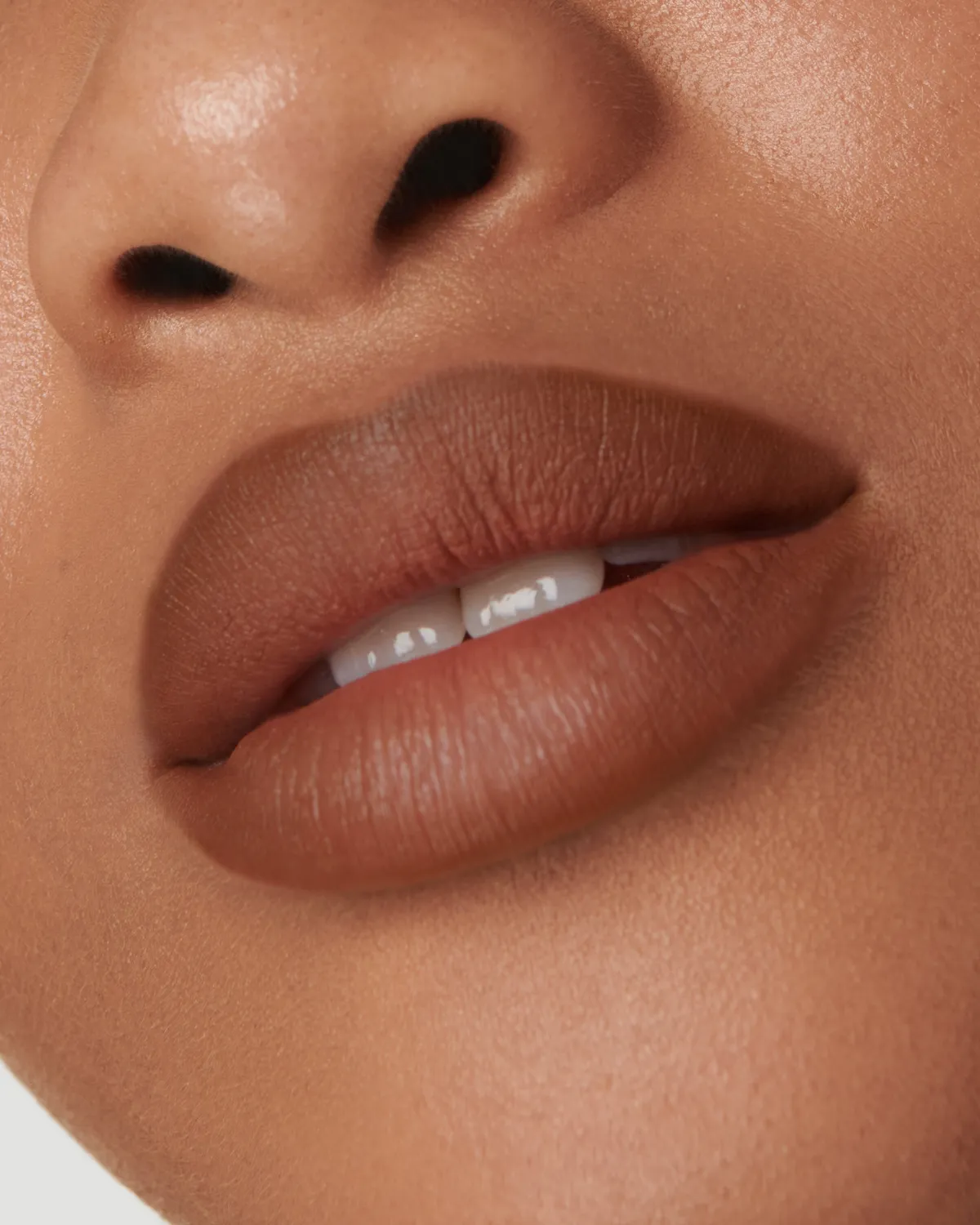 Lisa Eldridge 2N Medium Cork Sculpt Shade Matita Labbra