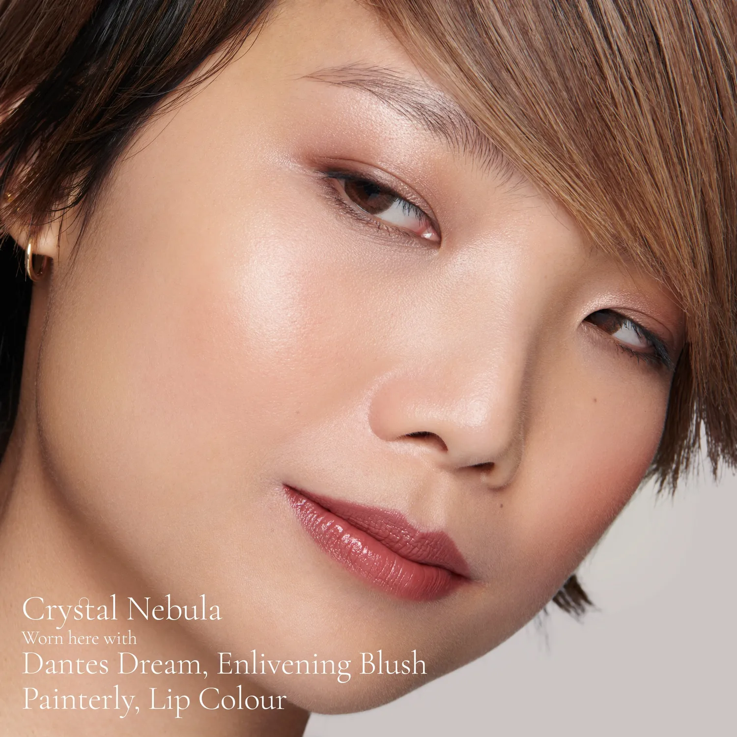 Lisa Eldridge Elevated Glow illuminante Crystal Nebula
